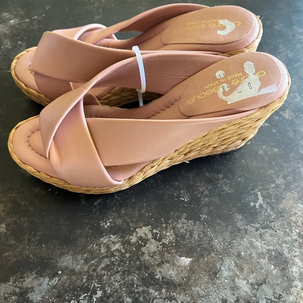 Andres Assous Opal Espadrille size 40
